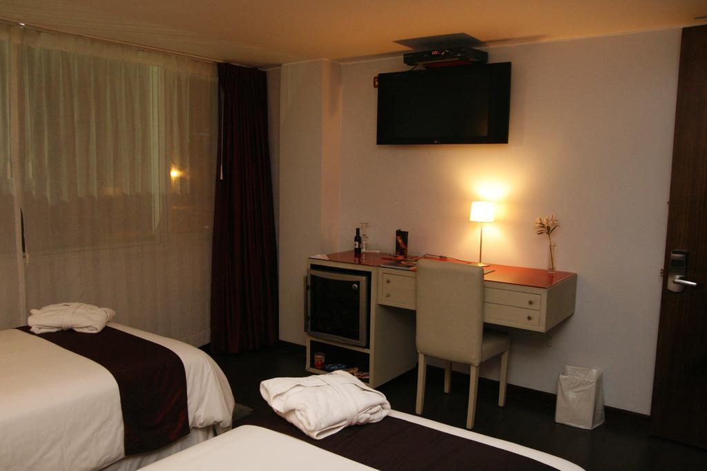 Nu House Boutique Hotel Quito Bagian luar foto